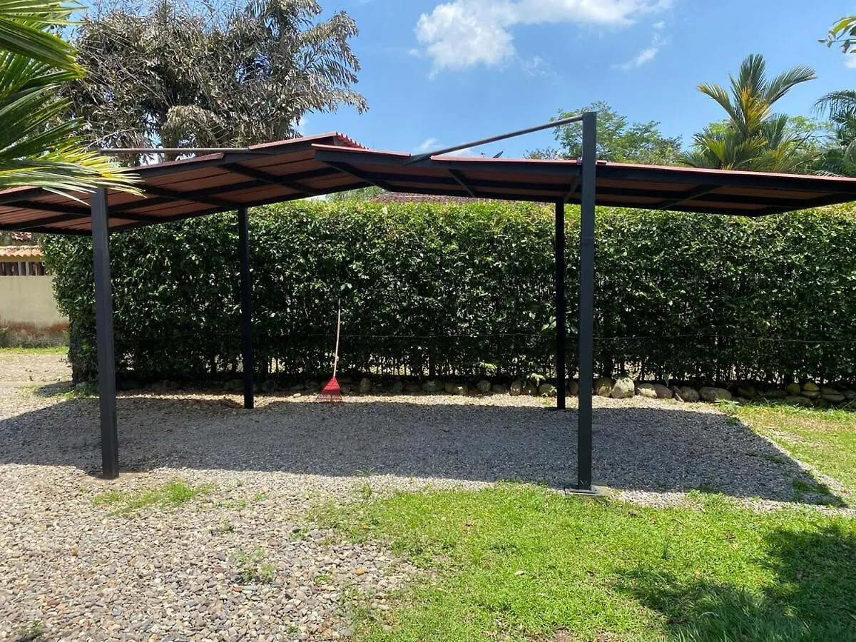 Casa Campestre Con Piscina En Villavicencio