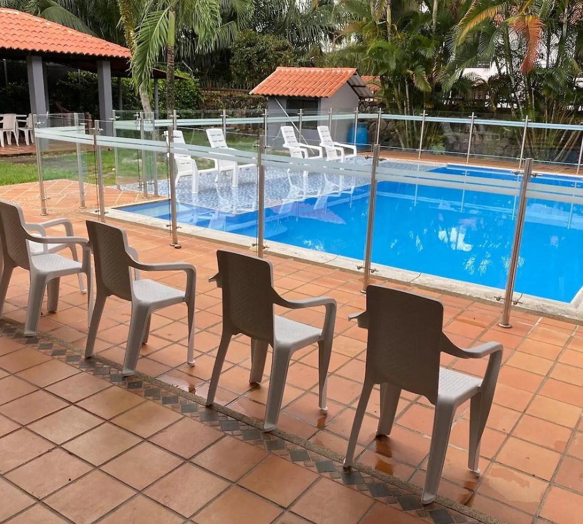 Casa Campestre Con Piscina En Villavicencio